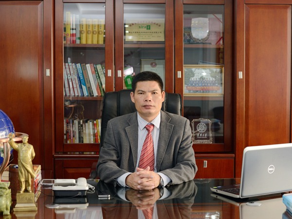 好体育app官网下载董事长-黄日荣